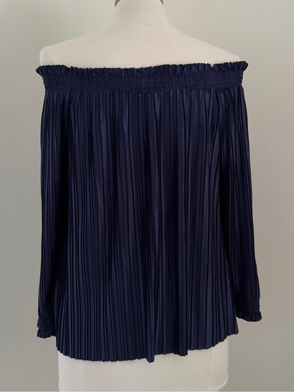 Banana Republic Navy Pleated Off Shoulder Smocked Blouse Top S